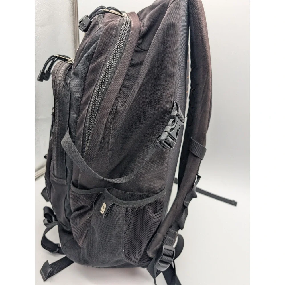 The North Face Heckler Backpack Black Outdoor Hiking Daypack Bag READ!